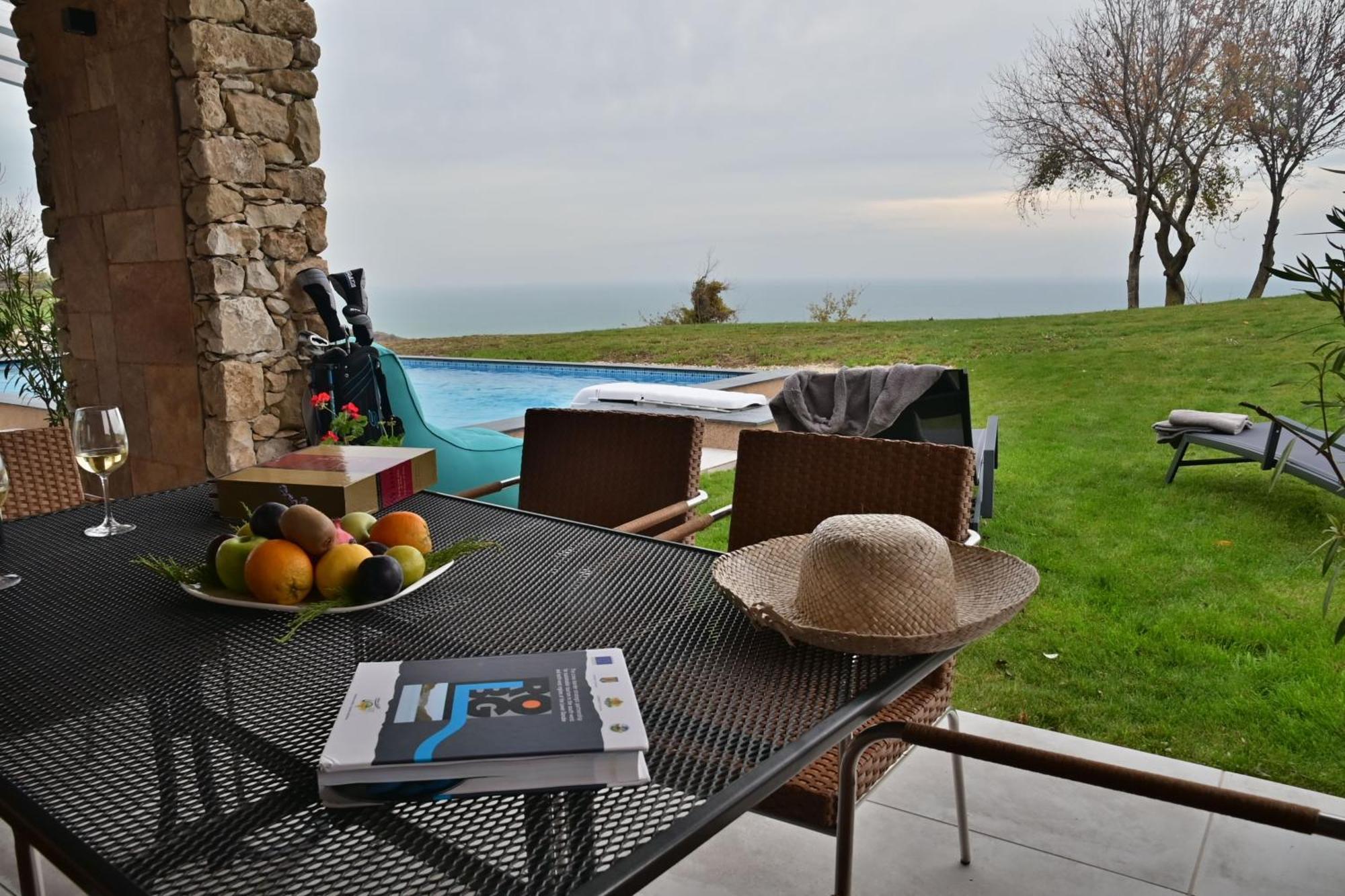 Blacksearama Golf & Villas Balchik Eksteriør billede